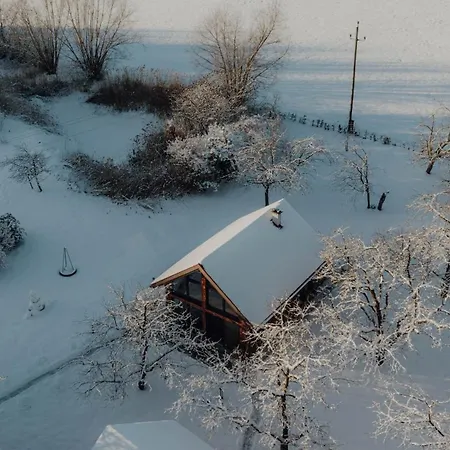 Im Obstgarten בקתה