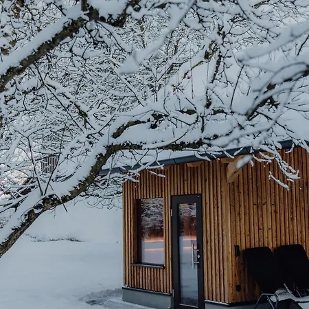 Im Obstgarten בקתה Lengau