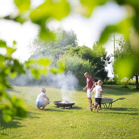 Im Obstgarten *