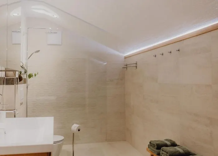 Im Obstgarten Lengau